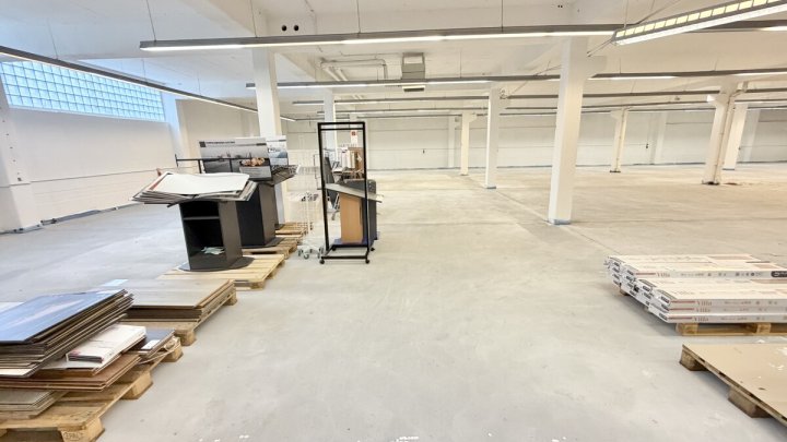Großflächige Gewerbeimmobilie mit Entwicklungspotenzial -ehemaliger Fachmarkt auf 4.255 m² Grundstück