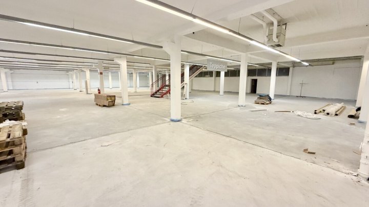 Großflächige Gewerbeimmobilie mit Entwicklungspotenzial -ehemaliger Fachmarkt auf 4.255 m² Grundstück