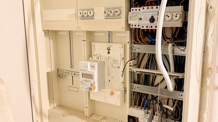 Doppelhaushälfte in Bestlage von Saarlouis mit Doppelgarage und schönem Grundstück zu verkaufen