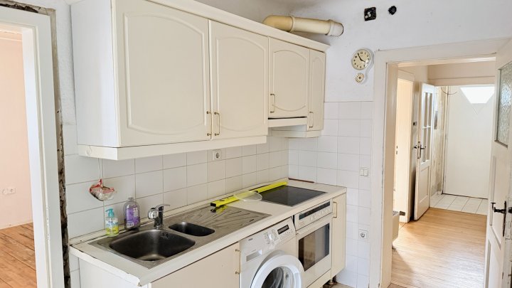 Doppelhaushälfte in Bestlage von Saarlouis mit Doppelgarage und schönem Grundstück zu verkaufen