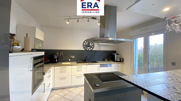 KEINE VERMITTLUNGSGEBÜHREN - BUNGALOW MIT POOL, RUHIGE LAGE, FORBACH/FR, NÄHE SAARBRÜCKEN