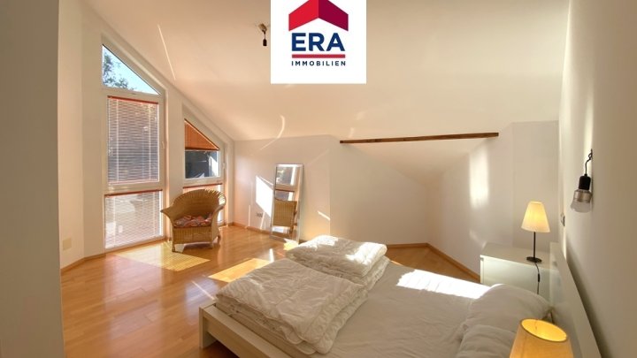 KEINE VERMITTLUNGSGEBÜHREN !! ARCHITEKTENHAUS MIT ELW.  SCHOENECK/FR, NÄHE SAARBRÜCKEN