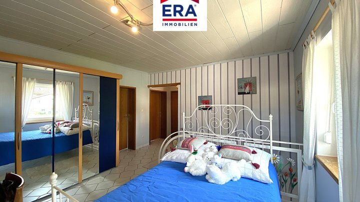 PROVISIONSFREI-EIN-, BIS ZWEIFAMILIENHAUS MIT BAULAND, FREISTEHEND IN DALEM/FR, NÄHE SLS