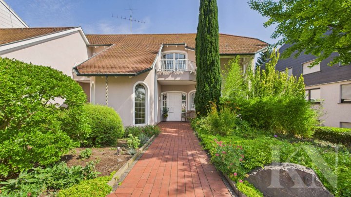 Ihr Wohntraum in Altenkessel – Ein,- bis Dreifamilienhaus mit Potenzial für bis zu 4 Wohneinheiten!