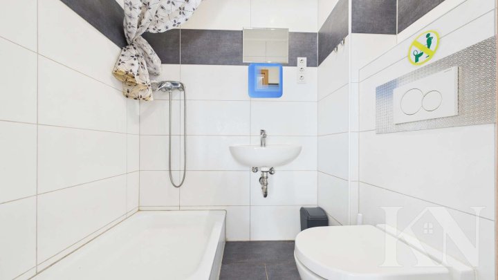 Saniertes Einfamilienhaus mit Einliegerwohnung