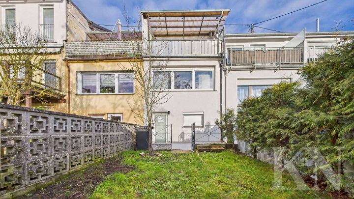 Saniertes Einfamilienhaus mit Einliegerwohnung