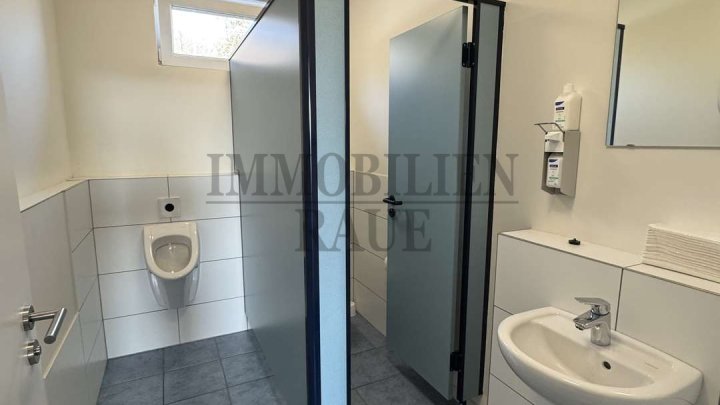 MODERNE BÜRO/GEWERBEFLÄCHEN (225m² Nfl. oder 450m² Nfl.) IN GUTER LAGE VON FRIEDRICSHTAHL