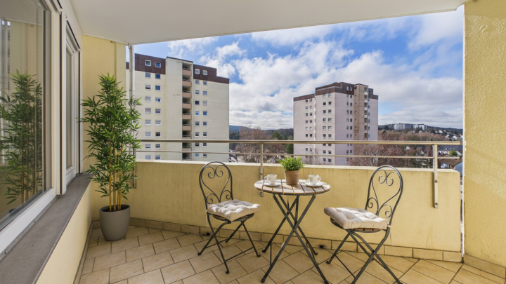 Helle 4ZKB Wohnung in Dudweiler mit Südwest-Loggia, Garage und Weitblick - bezugsbereit