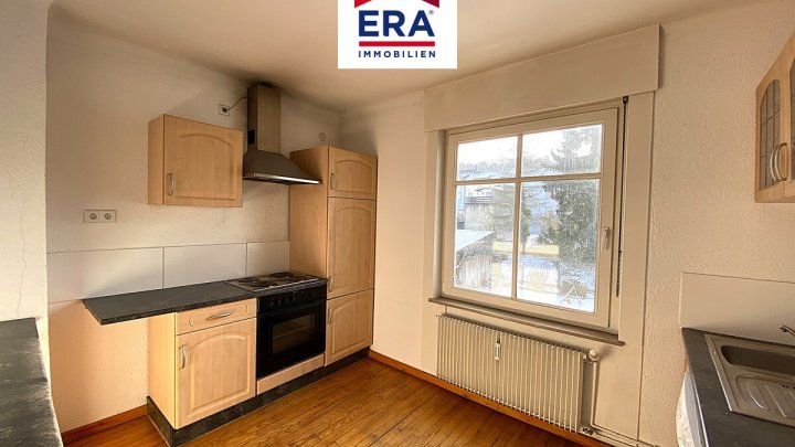 KEINE VERMITTLUNGSGEBÜHREN ! EIN-, BIS ZWEI FAMILIENHAUS IN STIRING-WENDEL/FR, NÄHE SAABRÜCKEN