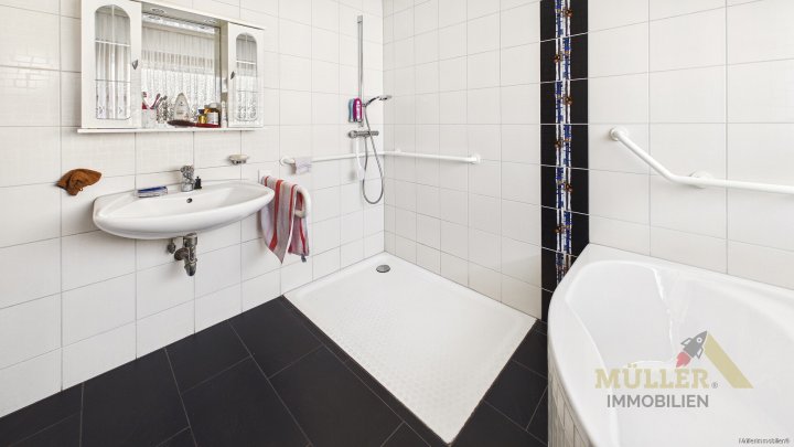 Ein- bis Zweifamilienhaus mit Garten in ruhiger Wohnlage sucht neue Bewohner