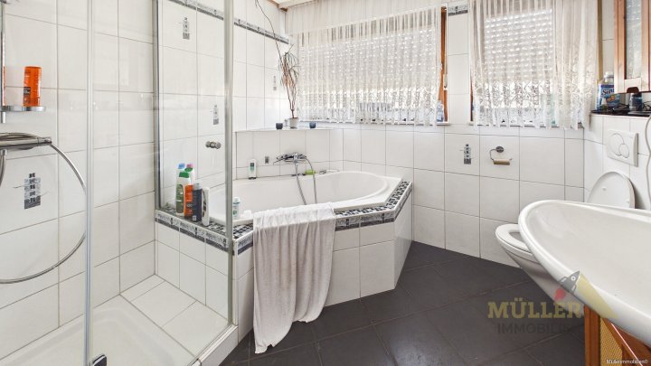 Ein- bis Zweifamilienhaus mit Garten in ruhiger Wohnlage sucht neue Bewohner