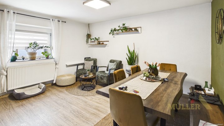 Gepflegtes Reihenmittelhaus in Schmelz mit Garten