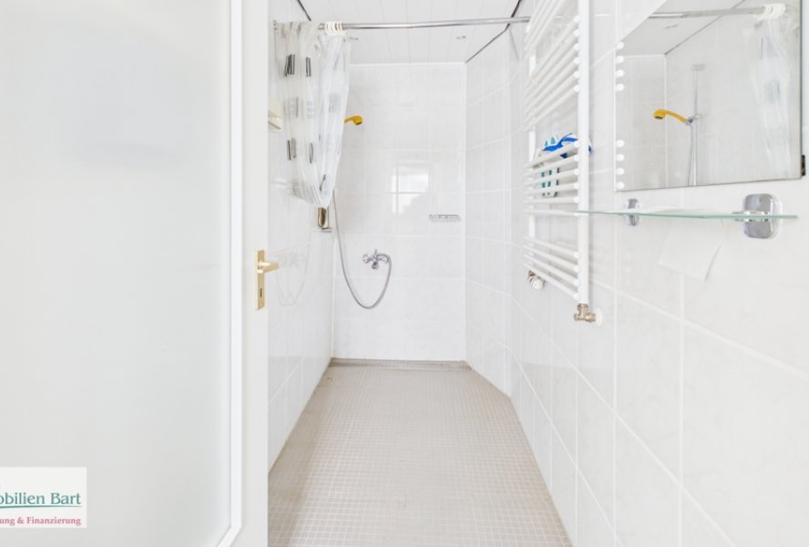Duschbad EG