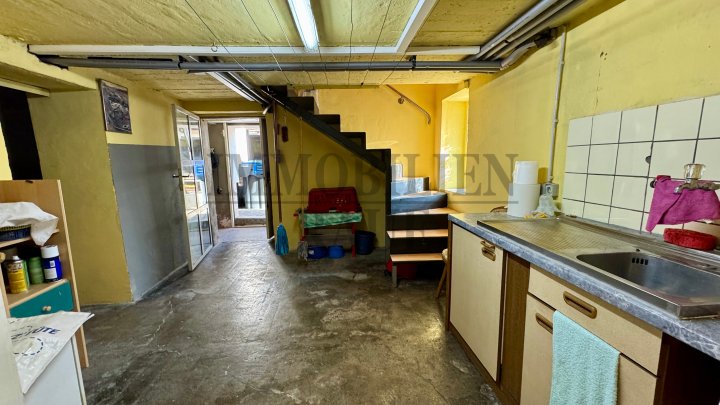 CHARMANTES, GEPFLEGTES EINFAMILIENHAUS MIT CARPORT IN DUDWEILER