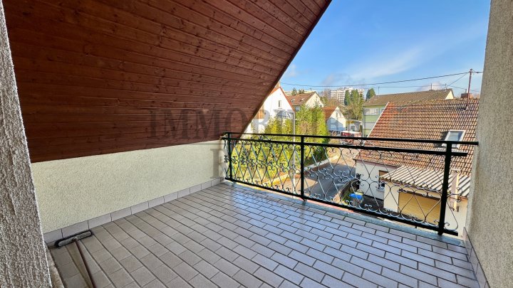 CHARMANTES, GEPFLEGTES EINFAMILIENHAUS MIT CARPORT IN DUDWEILER