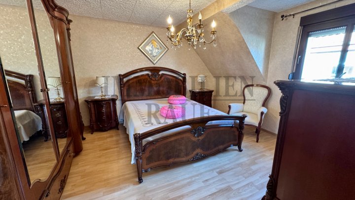 CHARMANTES, GEPFLEGTES EINFAMILIENHAUS MIT CARPORT IN DUDWEILER