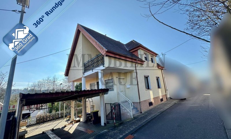 CHARMANTES, GEPFLEGTES EINFAMILIENHAUS MIT CARPORT IN DUDWEILER