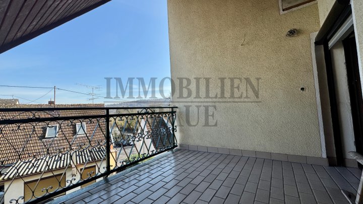 CHARMANTES, GEPFLEGTES EINFAMILIENHAUS MIT CARPORT IN DUDWEILER