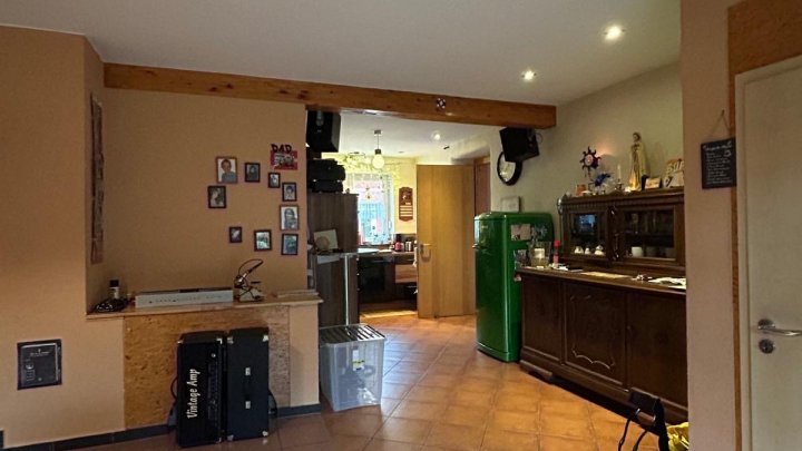 Großzügiges 1 Familienhaus und großem Grundstück in sehr ruhiger Lage von Schiffweiler