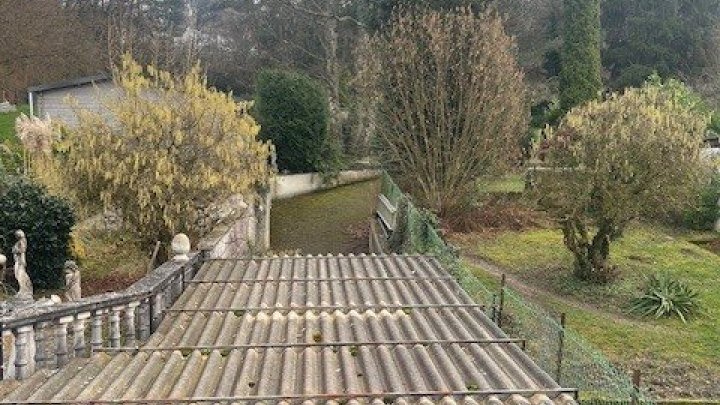 Ihr neues Zuhause: Großzügiges Familienhaus mit traumhaftem Garten