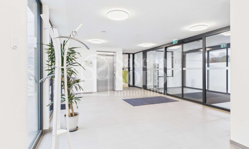 Repräsentative & moderne Gewerberäume auf 1.189 m² mit Glasfaser, Meetingräumen & Stellplätzen