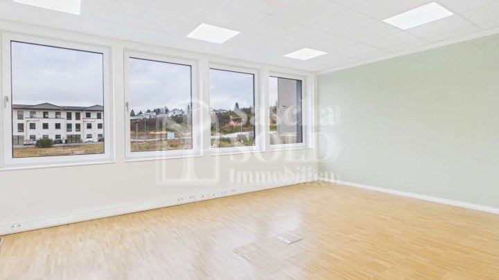Repräsentative & moderne Gewerberäume auf 1.189 m² mit Glasfaser, Meetingräumen & Stellplätzen