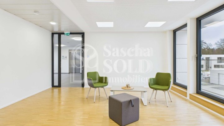 Repräsentative & moderne Gewerberäume auf 1.189 m² mit Glasfaser, Meetingräumen & Stellplätzen