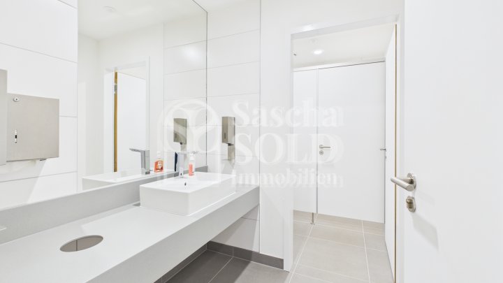 Repräsentative & moderne Gewerberäume auf 1.189 m² mit Glasfaser, Meetingräumen & Stellplätzen