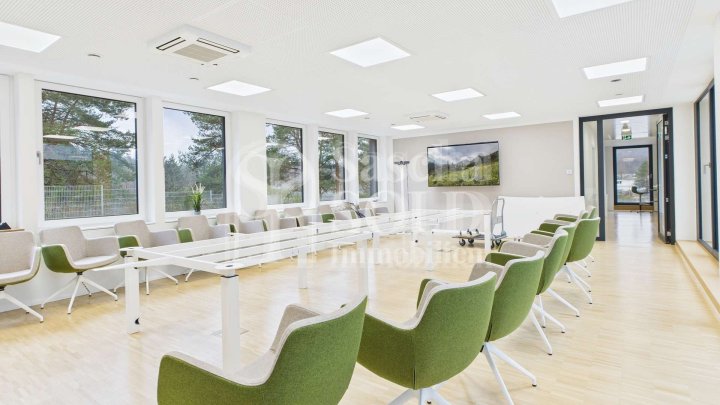 Repräsentative & moderne Gewerberäume auf 1.189 m² mit Glasfaser, Meetingräumen & Stellplätzen