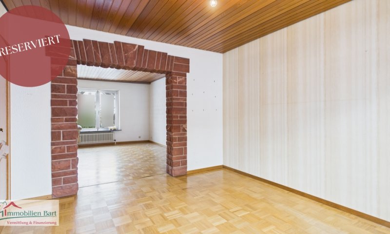 SCHWEMLINGEN: WOHNHAUS MIT GARTEN IN TOP-LAGE!