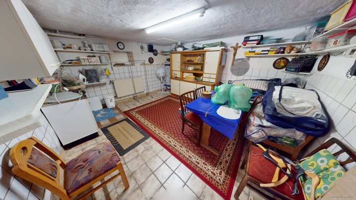 Gepflegtes Zweifamilienhaus in ruhiger Nebenstraße von Püttlingen