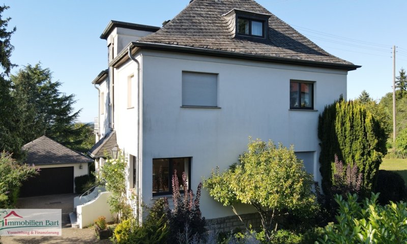 GRENZE LUXEMBURG: VILLA MIT CHARM IN TOP LAGE!