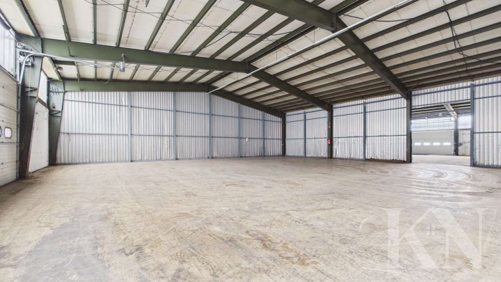 Logistik- und Gewerbefläche mit 14 Überladebrücken – flexibel teilbar