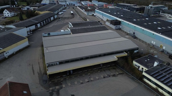 Logistik- und Gewerbefläche mit 14 Überladebrücken – flexibel teilbar