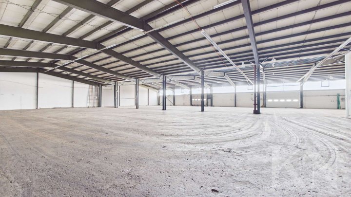 Logistik- und Gewerbefläche mit 14 Überladebrücken – flexibel teilbar