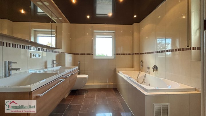 GRENZE L-SCHENGEN: NATUR PUR! TOLLE LAGE IN PERL!