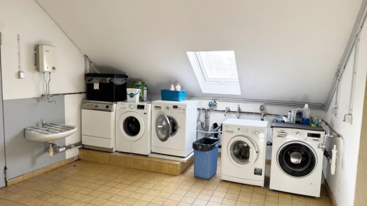 Gepflegte 3 ZKB-ETW mit Balkon & Aufzug in Riegelsberg!