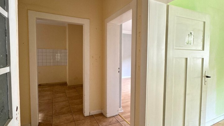 2-3 Familienhaus mit Bauplatz in guter Lage von Fechingen