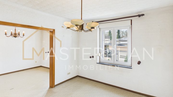 Renovierungsbedürftiges EFH in ruhiger Lage von Schwalbach