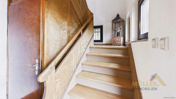 Seltene Gelegenheit in Saarfels: Einfamilienhaus mit viel Platz und Garten