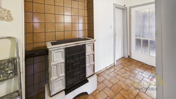 Seltene Gelegenheit in Saarfels: Einfamilienhaus mit viel Platz und Garten