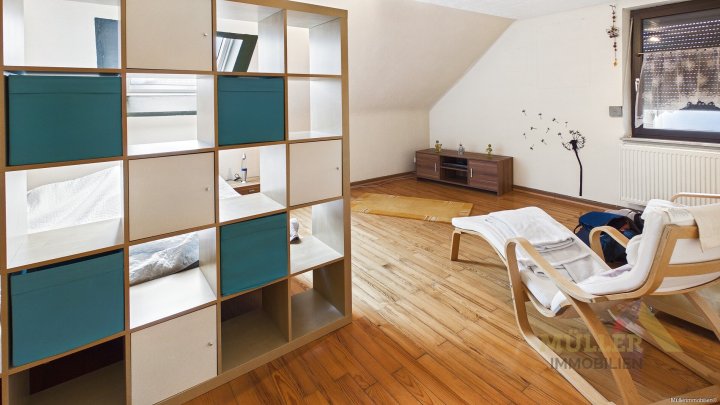 Seltene Gelegenheit in Saarfels: Einfamilienhaus mit viel Platz und Garten