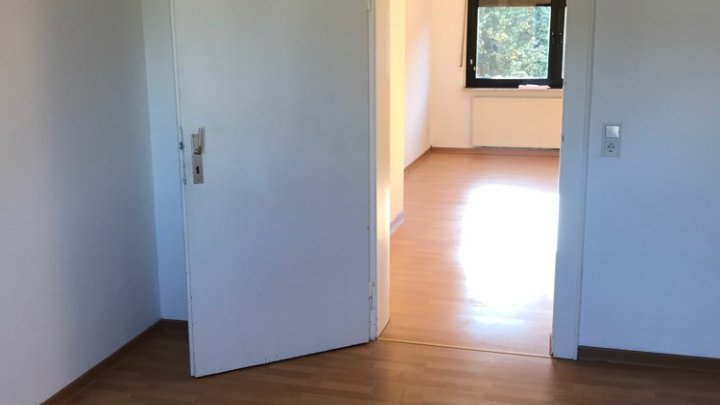 Helle 4-ZKB Wohnung in verkehrsgünstiger Lage