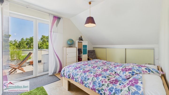 ALTERSGERECHTES WOHNEN! PENTHOUSE MIT GARAGE, WEITBLICK UND KOMFORT!