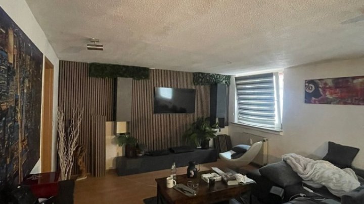 Dachgeschosswohnung in Zweibrücken zu vermieten.