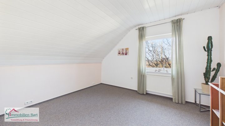 2 MINUTEN BIS LUXEMBURG!!!!

WOHNGLÜCK FÜR PENDLER IN PERL