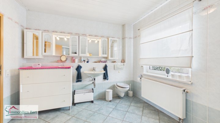 2 MINUTEN BIS LUXEMBURG!!!!

WOHNGLÜCK FÜR PENDLER IN PERL