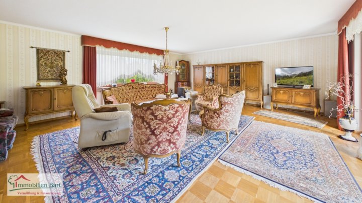 MERZIG-FITTEN: WOHNHAUS / 5 SZ / NATURNAHE LAGE / FERNSICHT