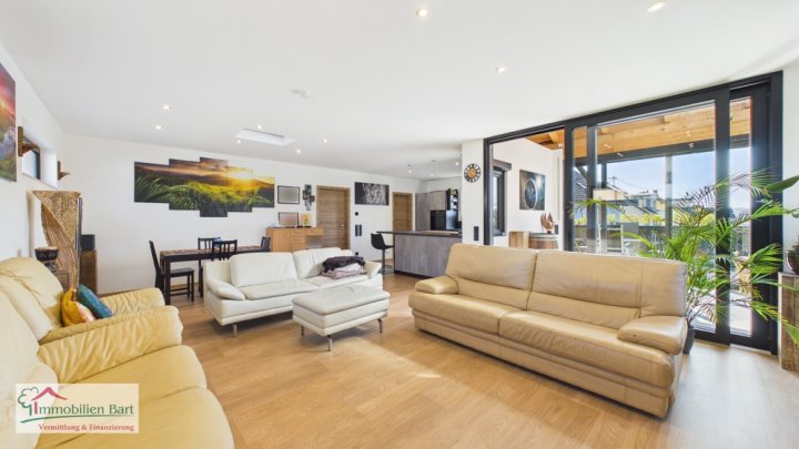 GRENZE L-REMICH: NEUWERTIGES BIO-SOLARHAUS IN TOP LAGE VON PERL-BESCH