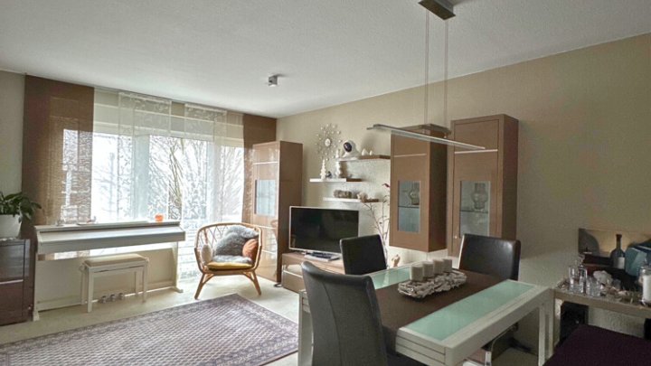 Solide vermietete 3-ZKB Maisonette mit Terrasse, Stellplatz + eigenem Eingang